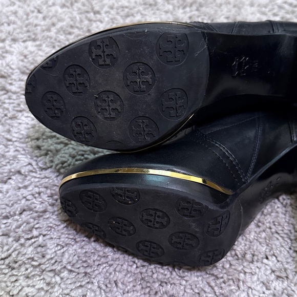 Tory Burch black leather ankle booties size 7 - Picture 7 of 8